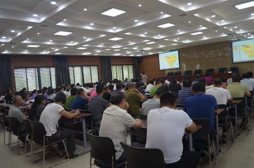 農(nóng)墾集團(tuán)沙苑農(nóng)場舉辦企業(yè)法律風(fēng)險防控專題講座