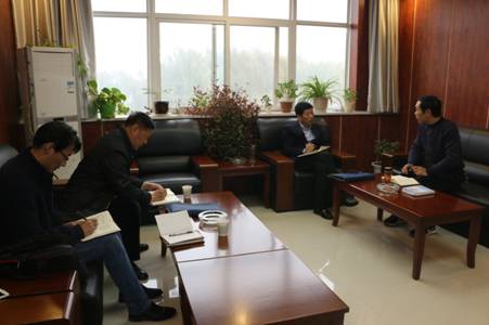 農(nóng)墾集團黨委書記、董事長王桂欣到基層督導(dǎo)“兩學(xué)一做”學(xué)習(xí)教育工作